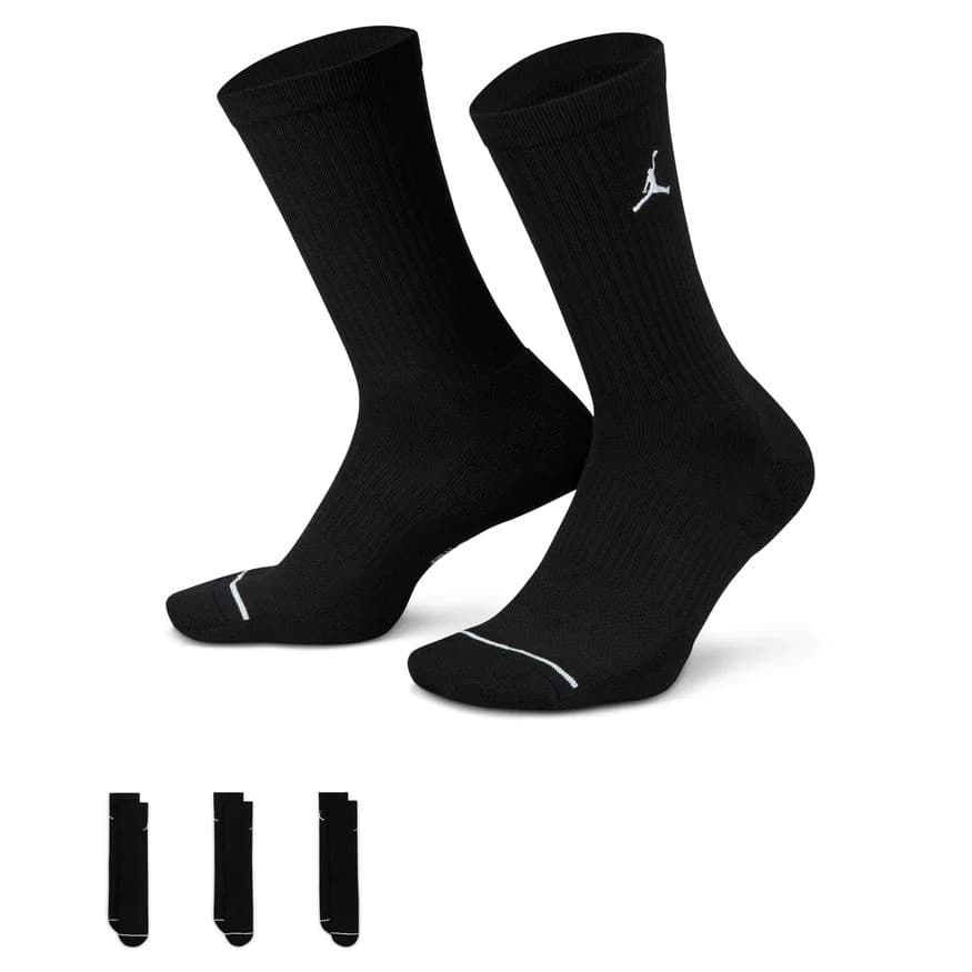 2023-jordan-everyday-max-crew-black-socks-3-pack