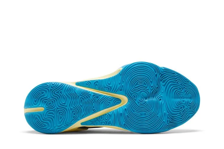 Кроссовки Nike Zoom Freak 3 NRG 'Valentines Day'