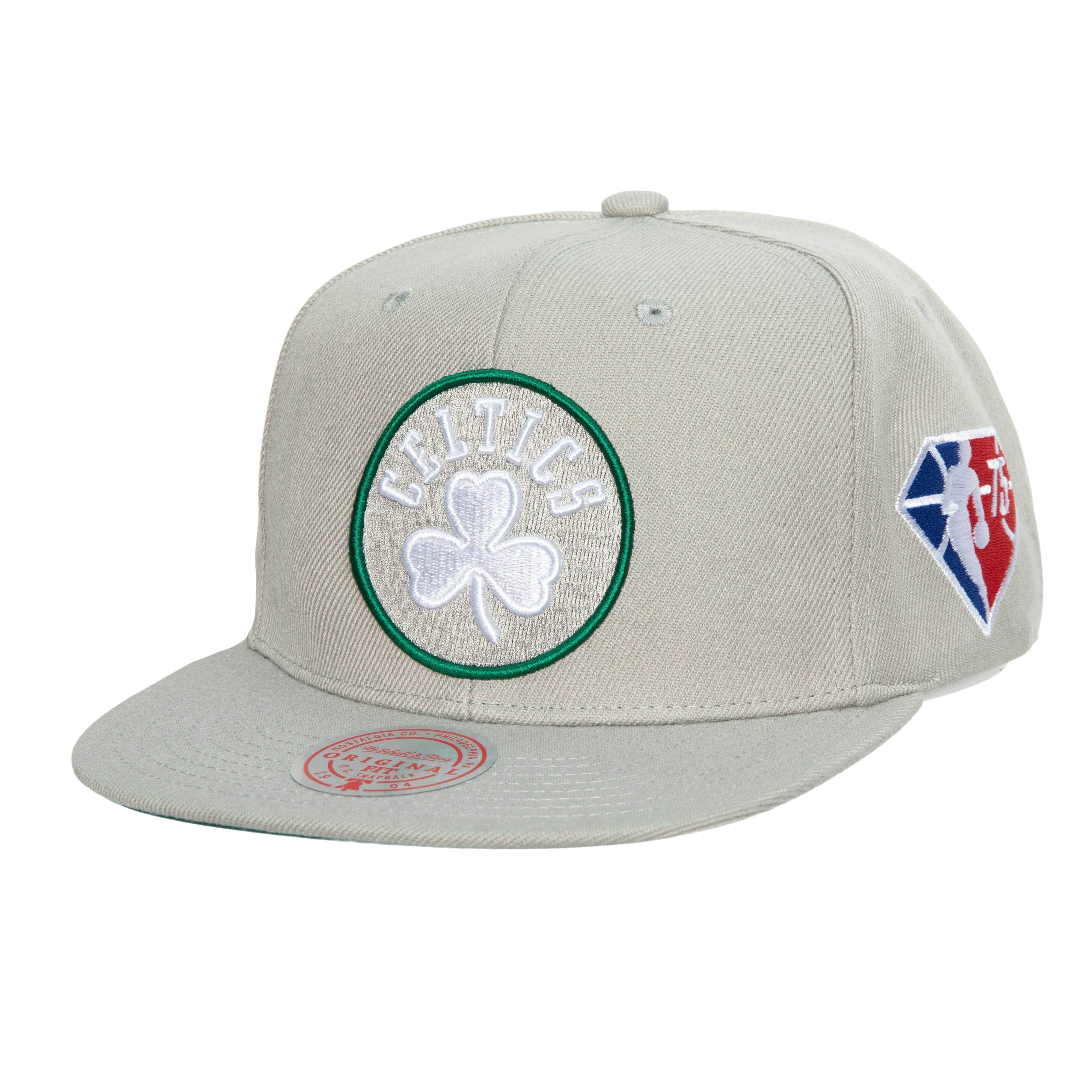 bejsbolka-mitchell-ness-75th-silver-snapback-boston-celtics-hat