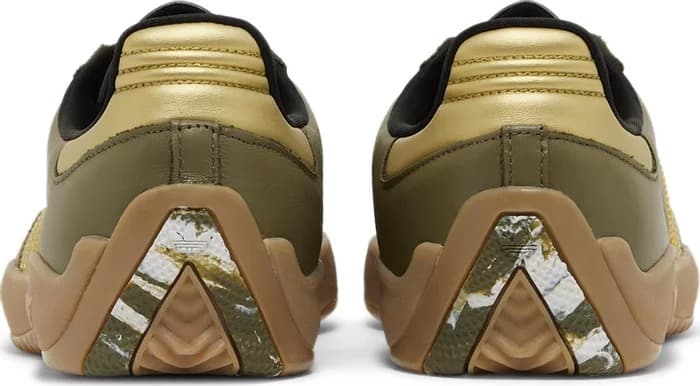 Кроссовки Palace x adidas Puig Samba Olive Gold