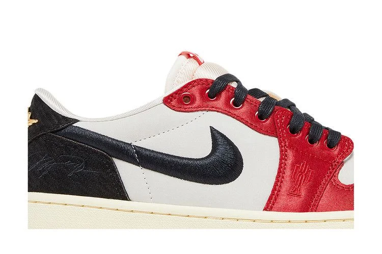 Кроссовки Trophy Room x Air Jordan 1 Retro Low OG SP 'Rookie Card - Away'