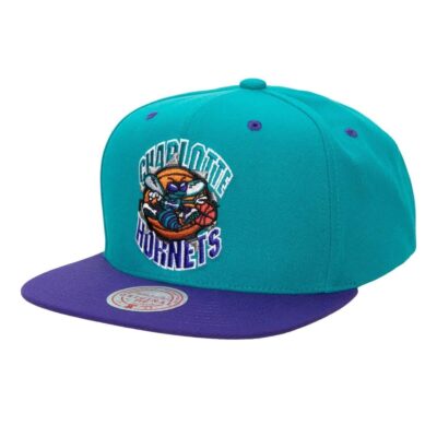 Mitchell-Ness-Breakthrough-Snapback-HWC-Charlotte-Hornets-Hat