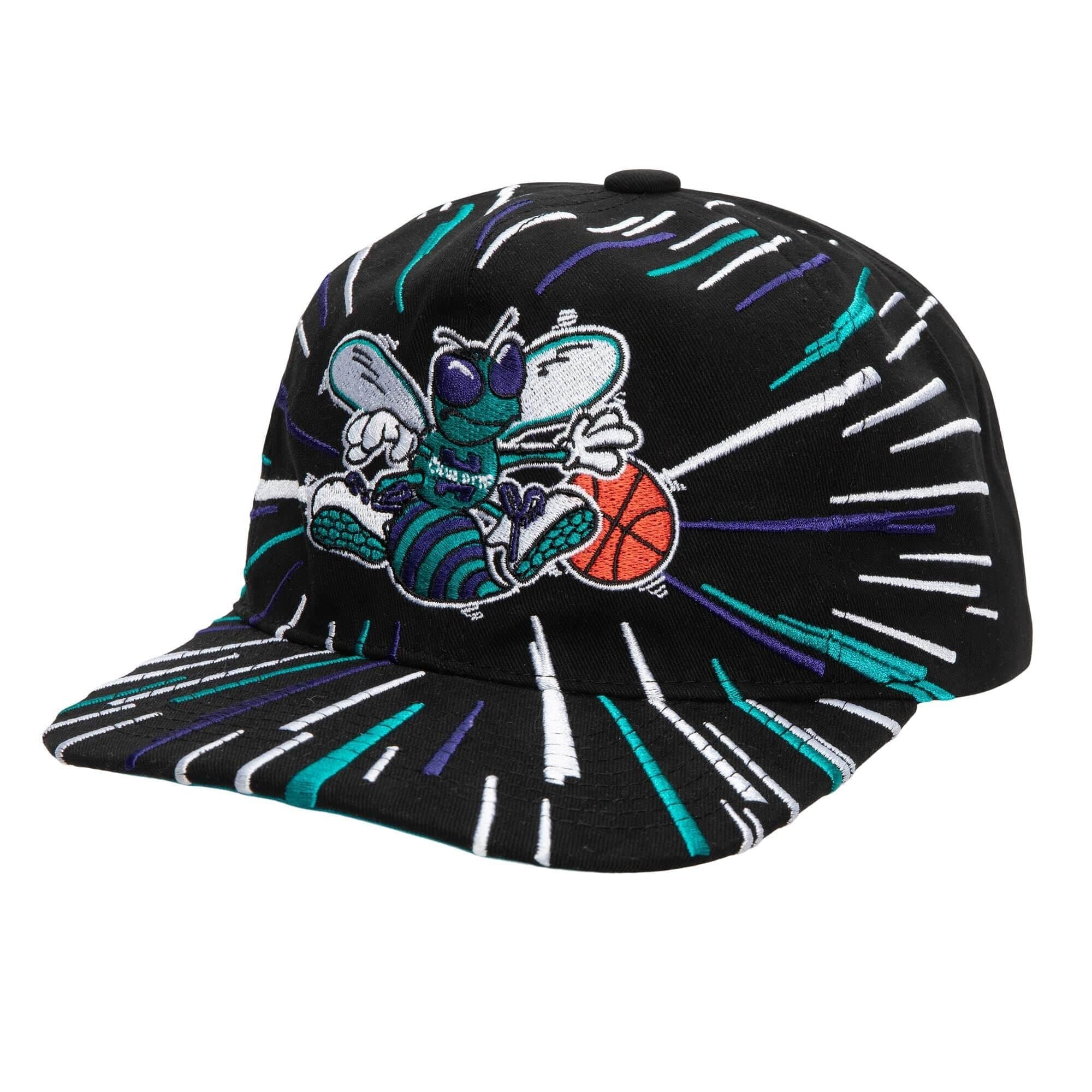 bejsbolka-mitchell-ness-burst-deadstock-snapback-hwc-charlotte-hornets-hat