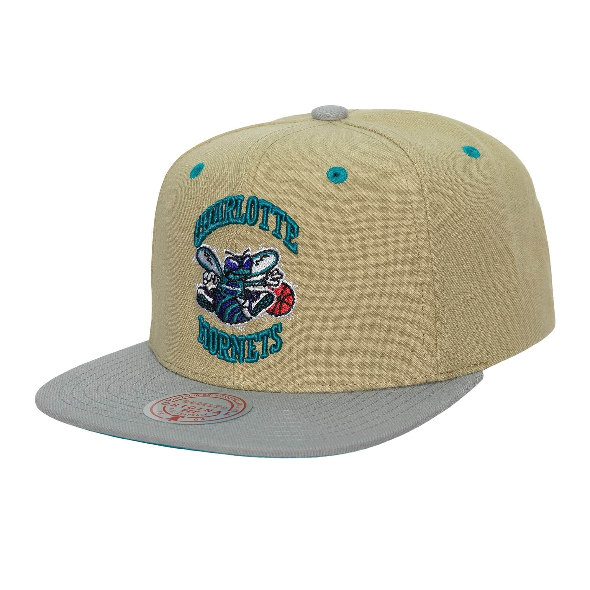 bejsbolka-mitchell-ness-classic-canvas-snapback-hwc-charlotte-hornets-hat