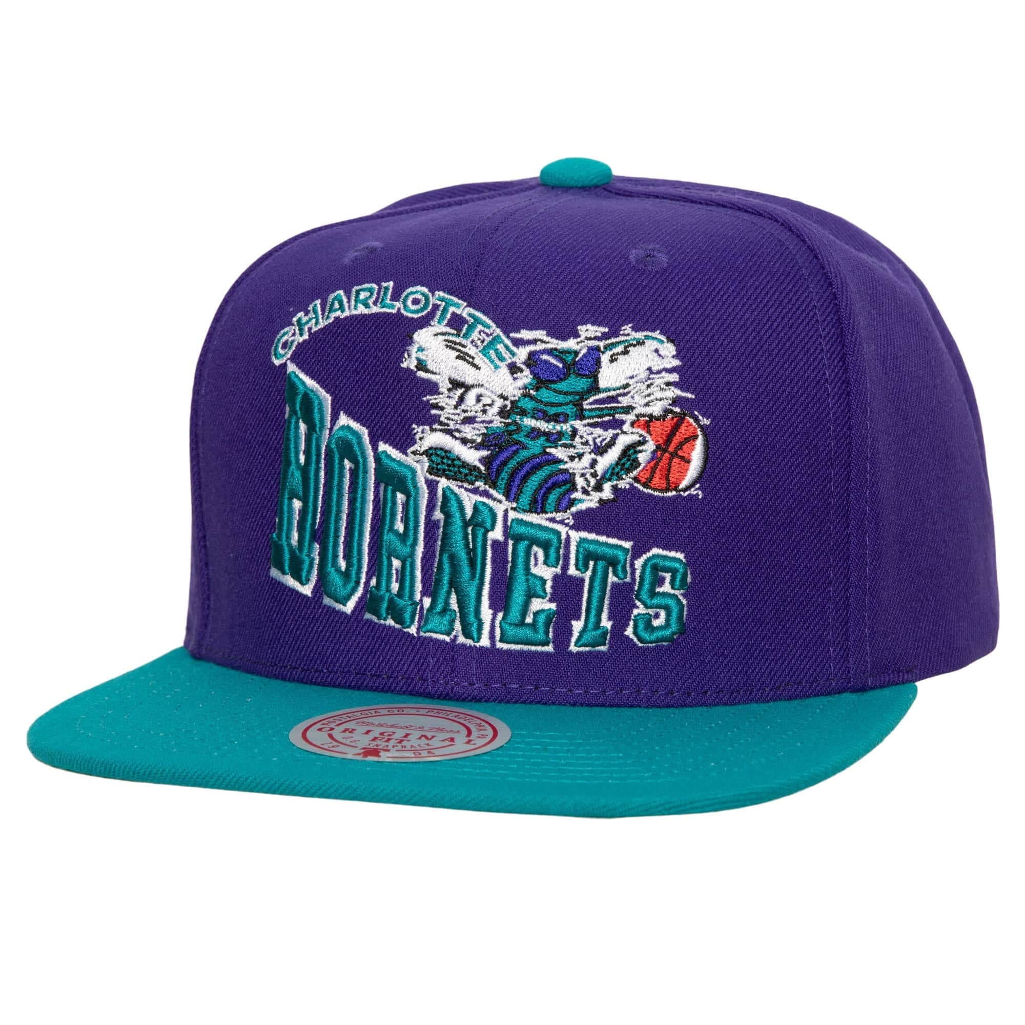 bejsbolka-mitchell-ness-crooked-path-snapback-hwc-charlotte-hornets-hat