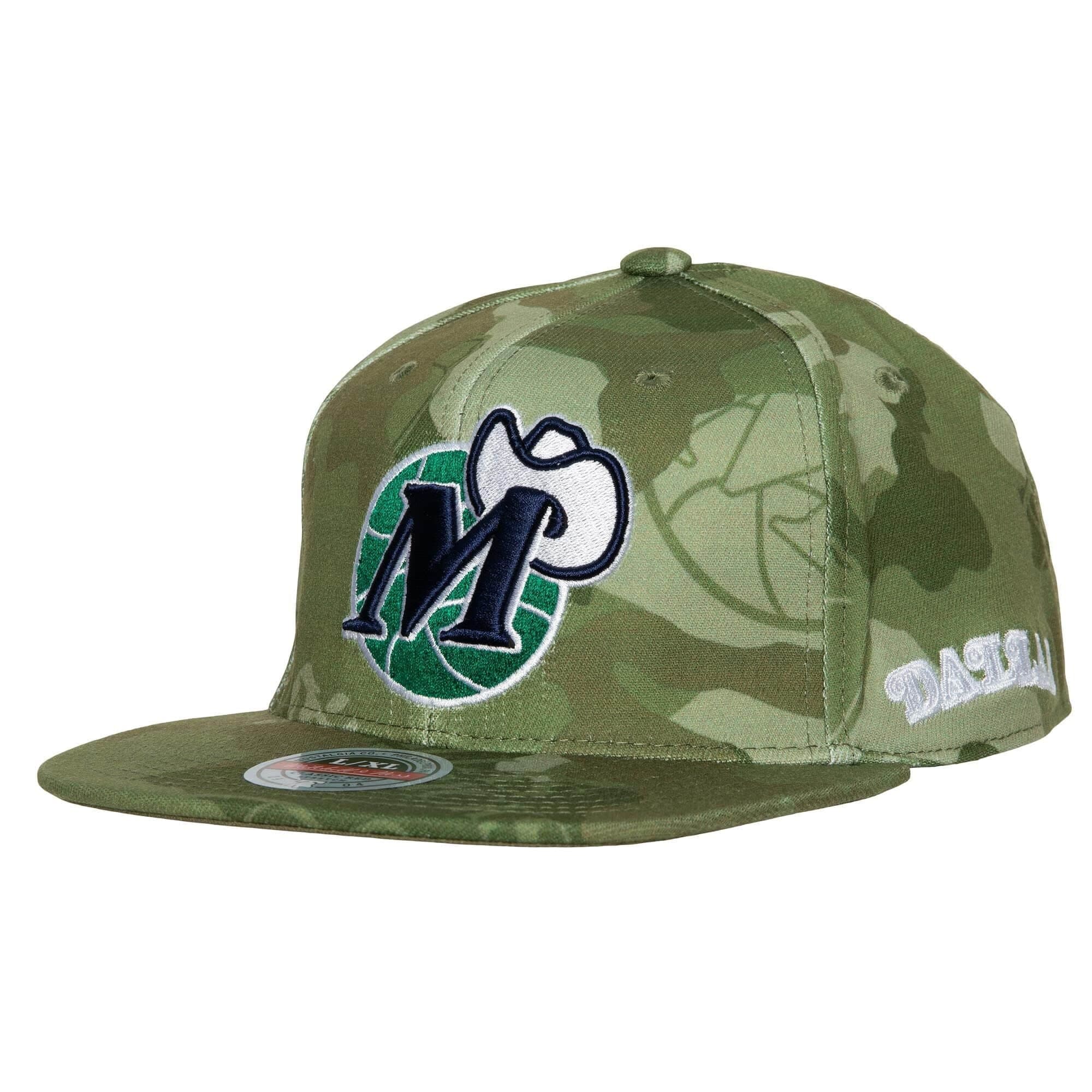 bejsbolka-mitchell-ness-ghost-camo-stretch-fitted-hwc-dallas-mavericks-hat