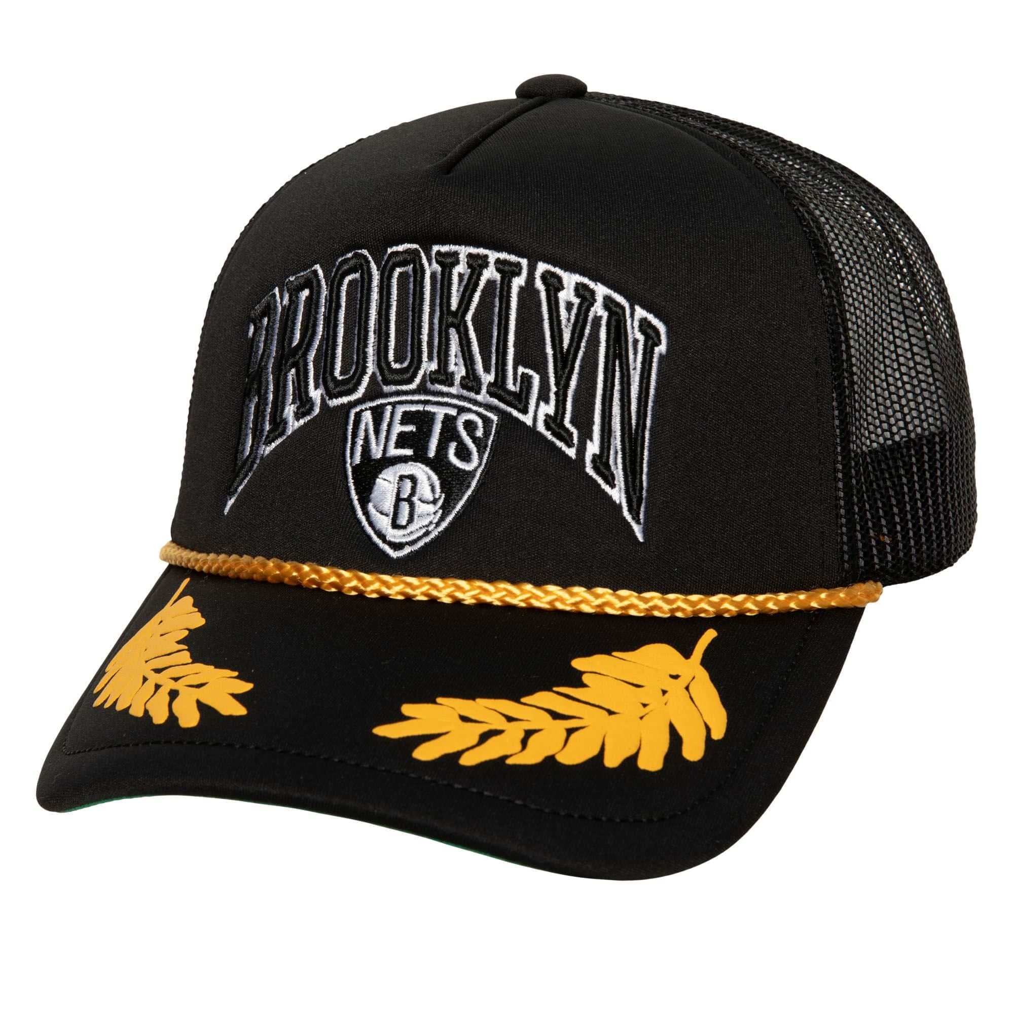 bejsbolka-mitchell-ness-gold-leaf-trucker-brooklyn-nets-hat