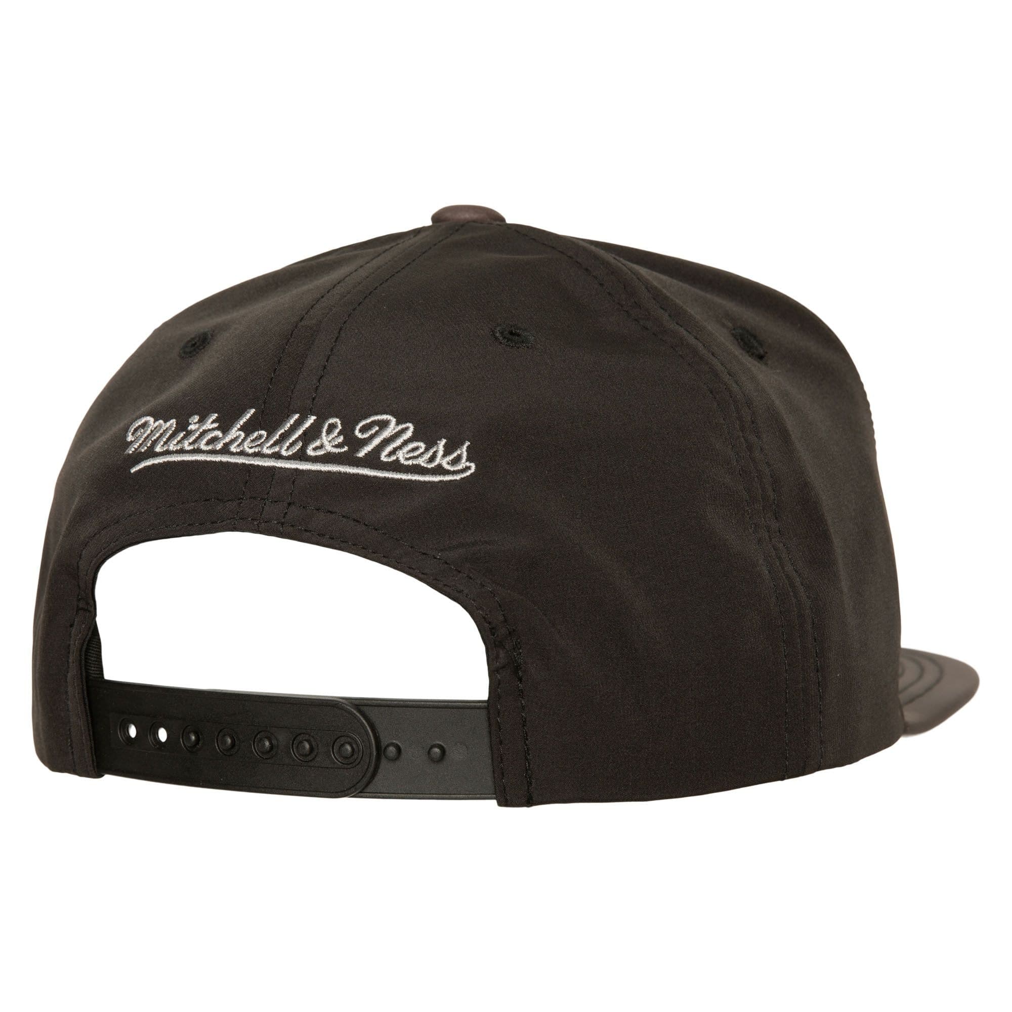 Бейсболка Mitchell & Ness Heat Up Snapback Brooklyn Nets Hat