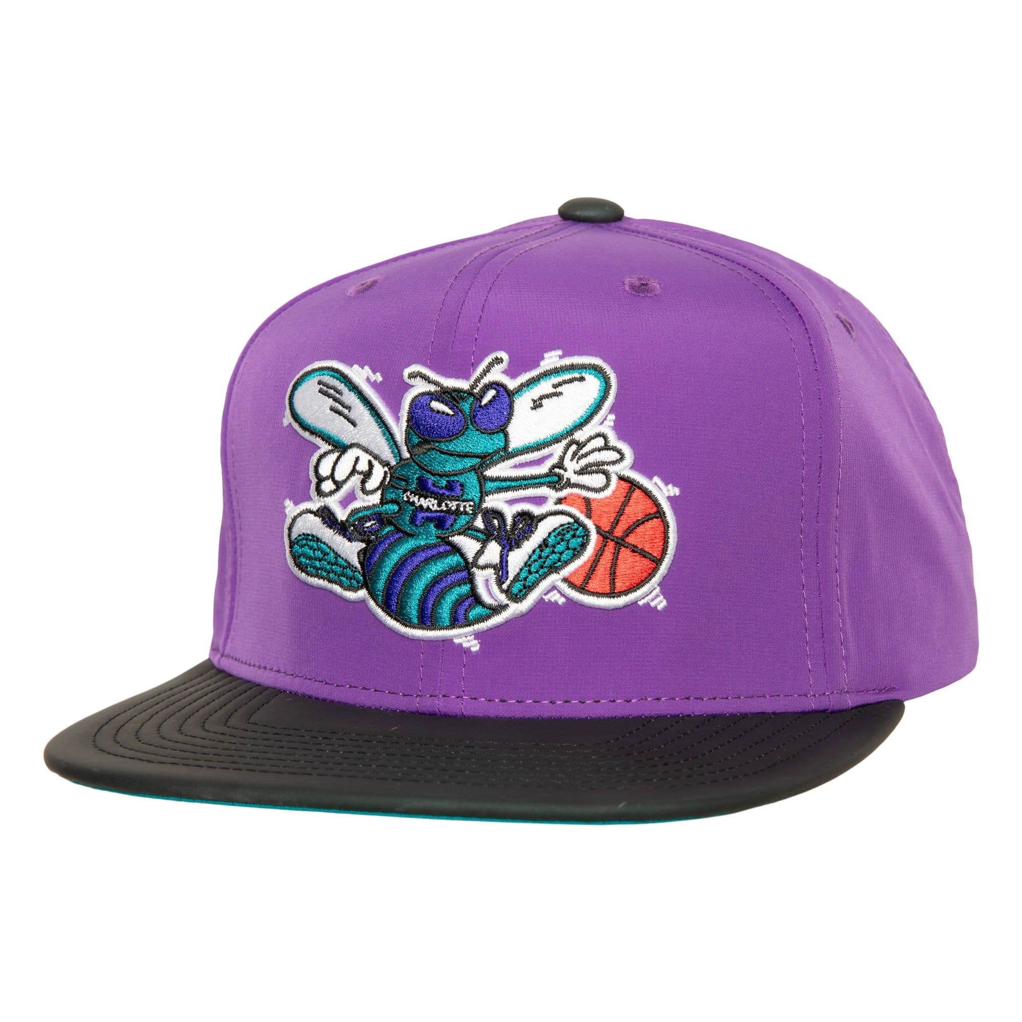 bejsbolka-mitchell-ness-heat-up-snapback-hwc-charlotte-hornets-hat