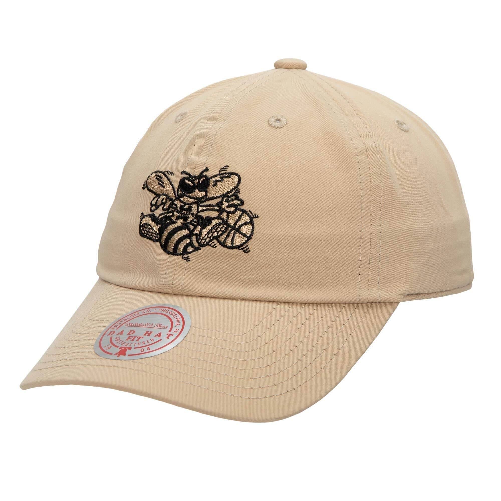 bejsbolka-mitchell-ness-khaki-black-strapback-hwc-charlotte-hornets-hat