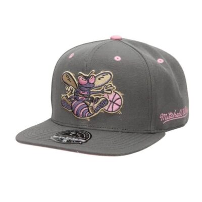 Mitchell-Ness-Lavender-Dreams-Fitted-HWC-Charlotte-Hornets-Hat