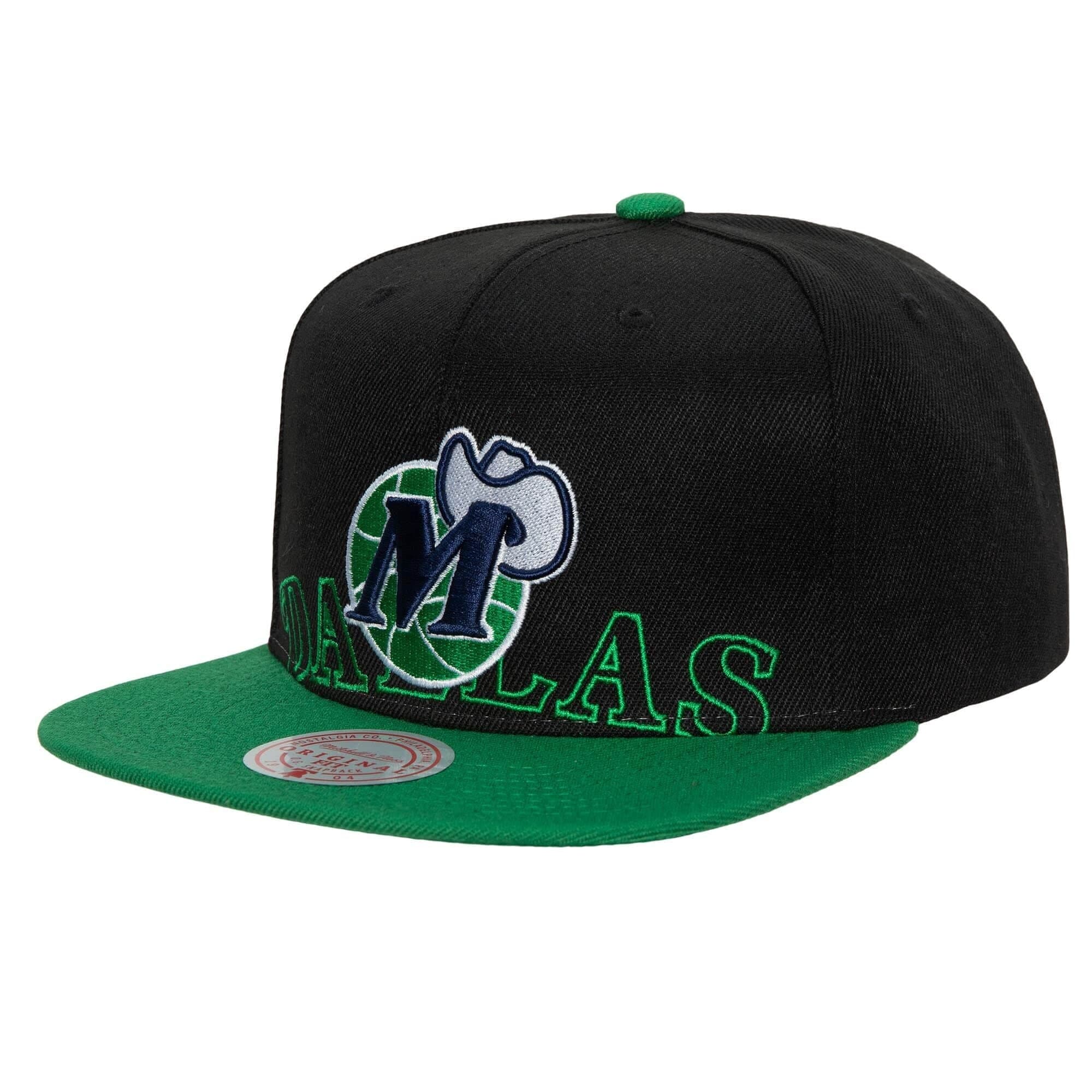 bejsbolka-mitchell-ness-low-big-face-snapback-hwc-dallas-mavericks-hat