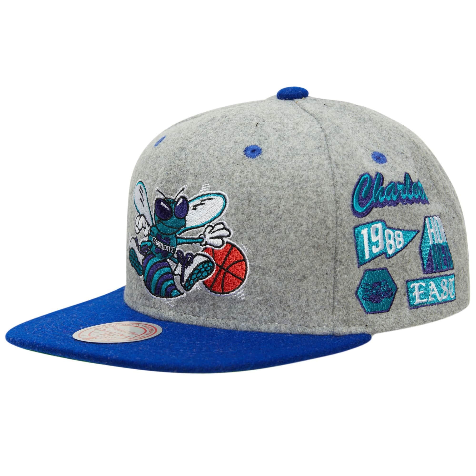 bejsbolka-mitchell-ness-melton-patch-snapback-hwc-charlotte-hornets-hat