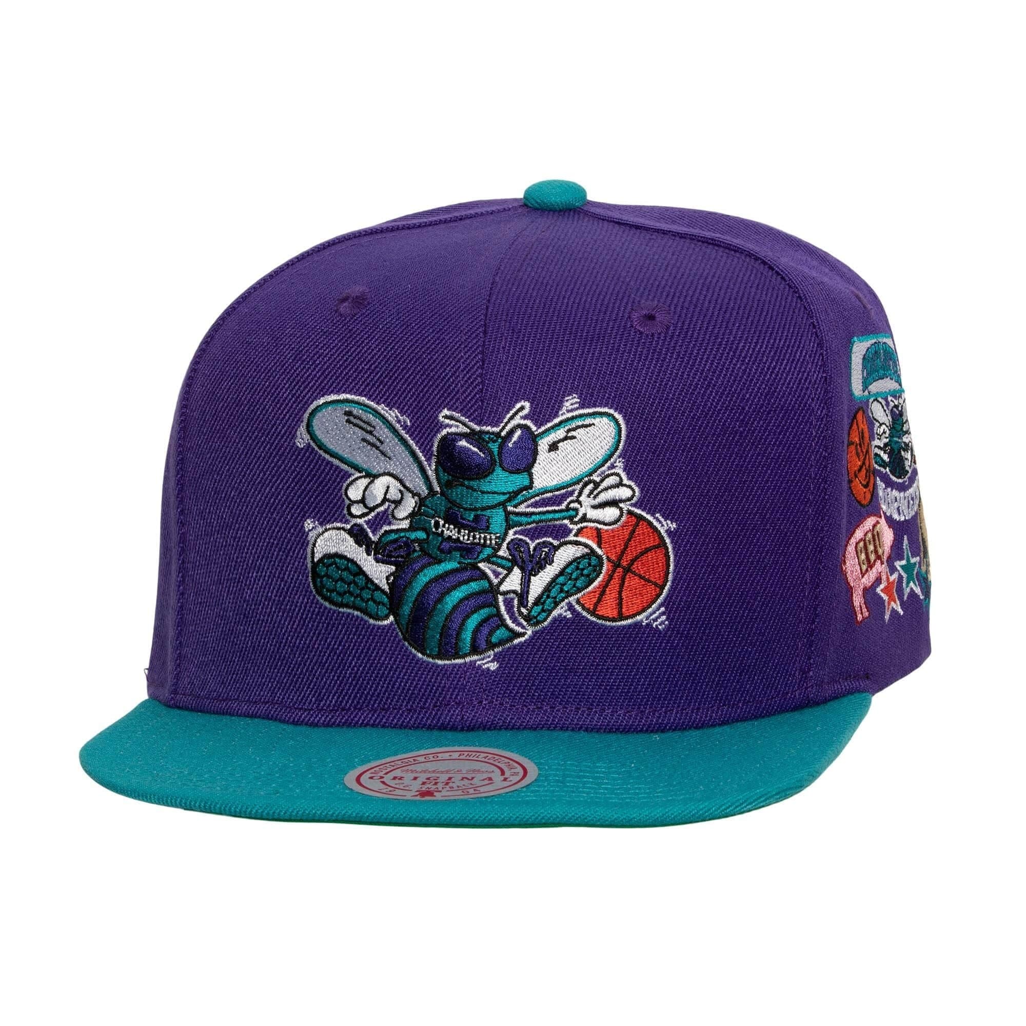 bejsbolka-mitchell-ness-patch-overload-snapback-hwc-charlotte-hornets-hat