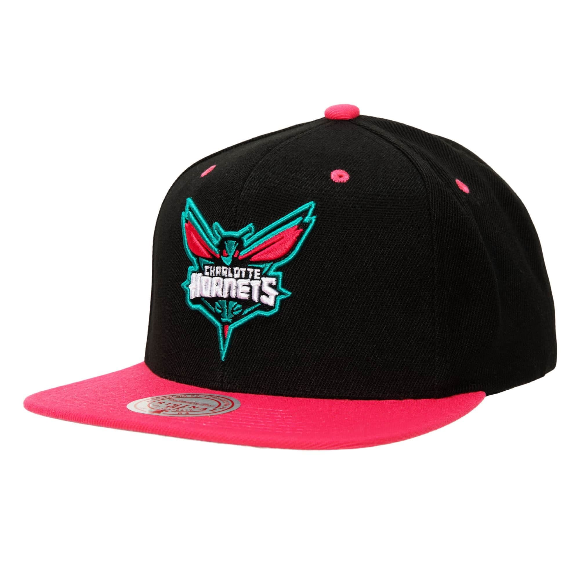 bejsbolka-mitchell-ness-santa-ana-2-tone-snapback-charlotte-hornets-hat