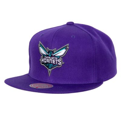 Mitchell-Ness-Side-Core-2.0-Snapback-Charlotte-Hornets-Hat