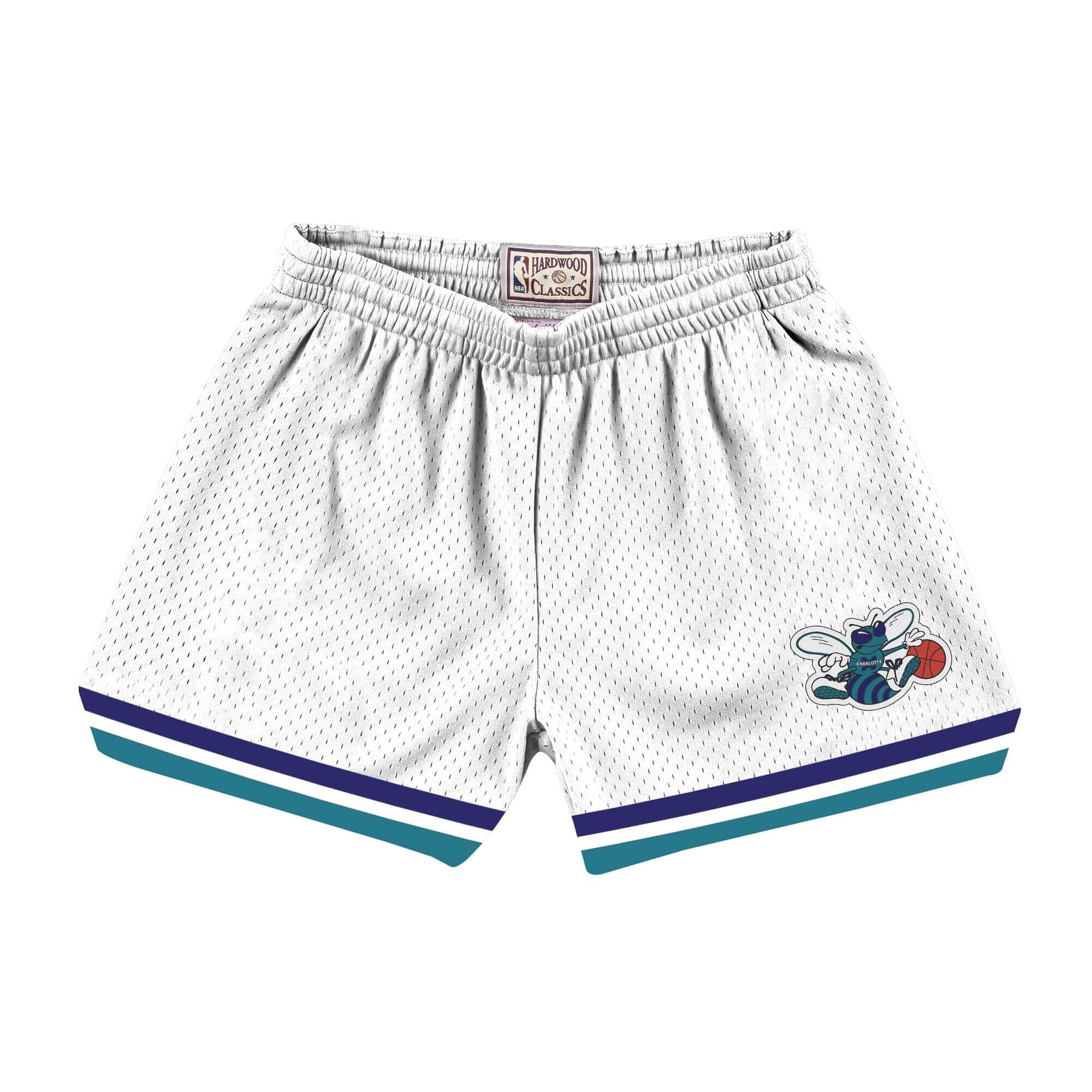 sportivnye-shorty-mitchell-ness-unisex-jump-shot-charlotte-hornets-white-shorts