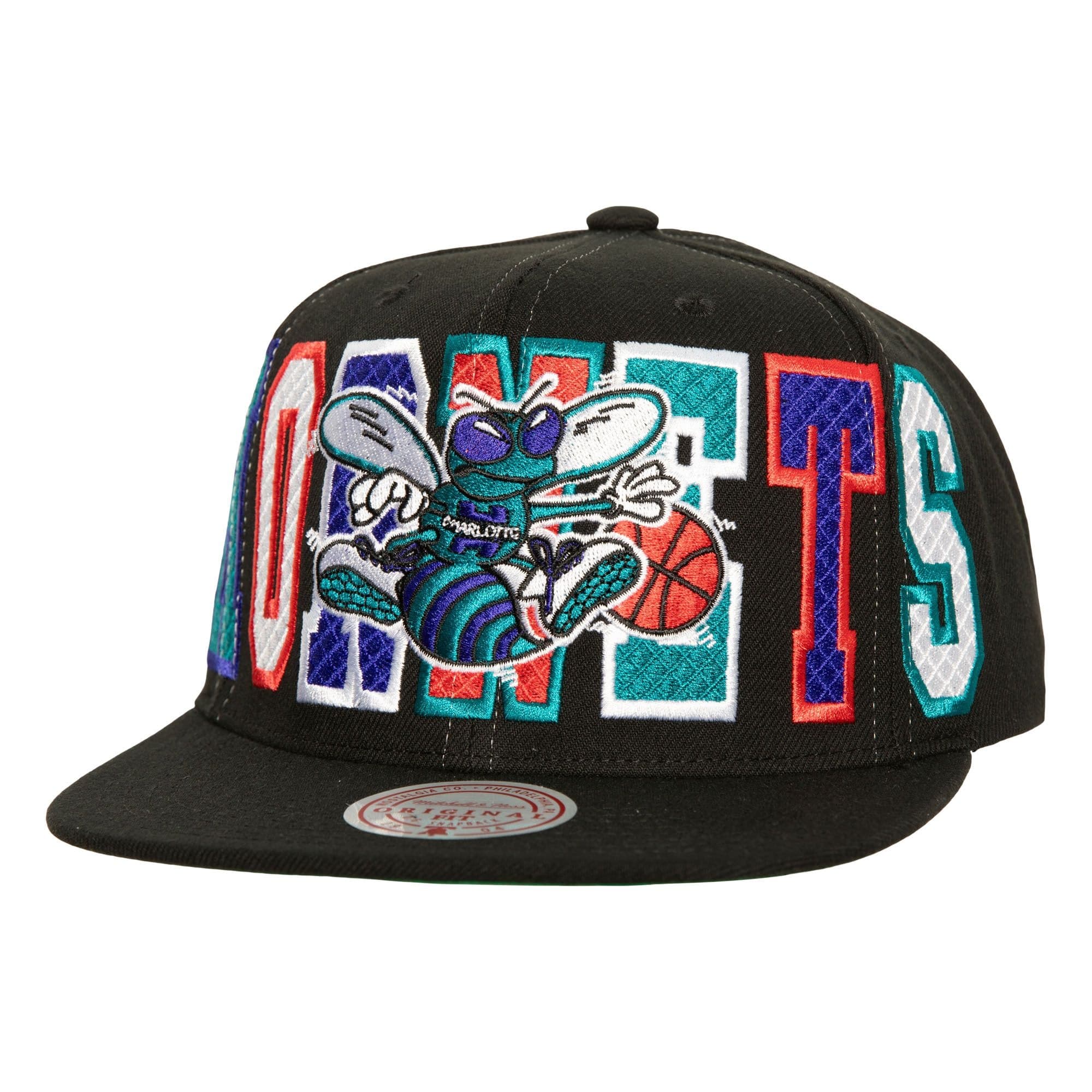 bejsbolka-mitchell-ness-varsity-bust-snapback-hwc-charlotte-hornets-hat