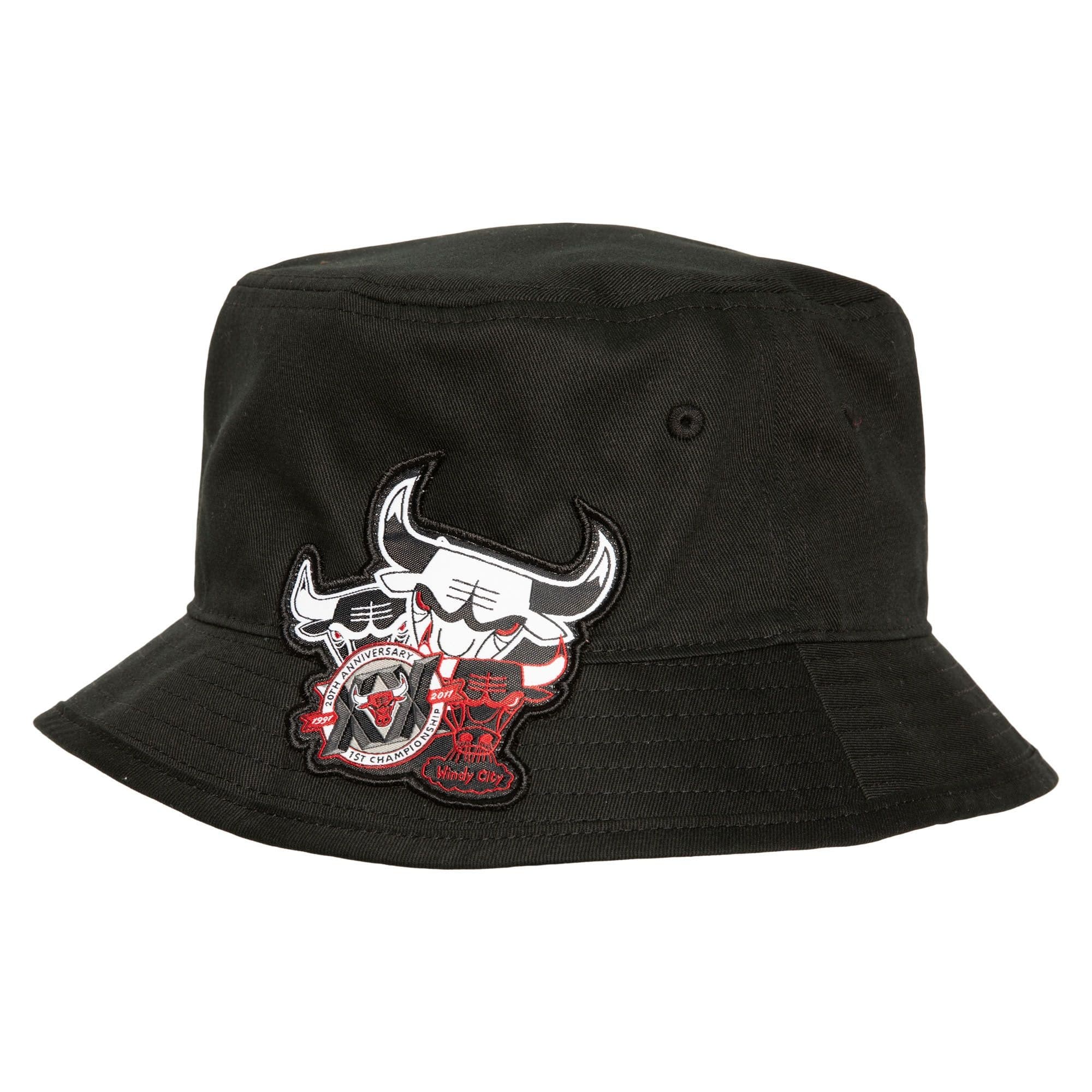 panama-mitchell-ness-logolap-hwc-chicago-bulls-bucket-hat