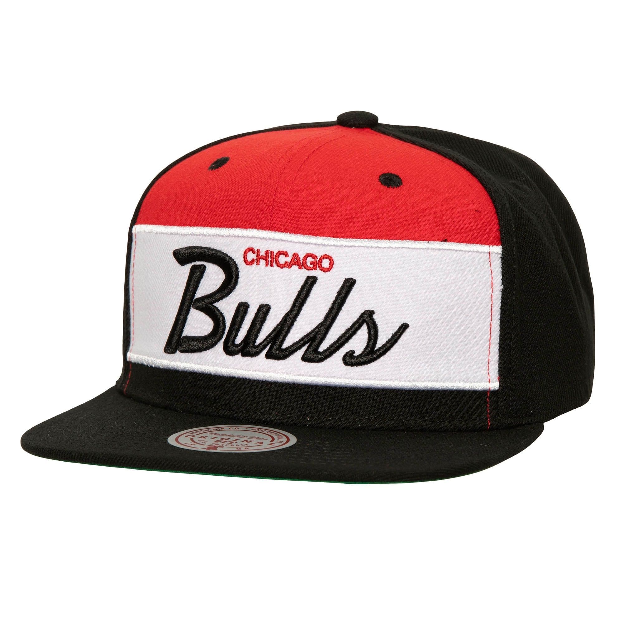 Mitchell Ness Retro Sport Snapback Chicago Bulls Hat