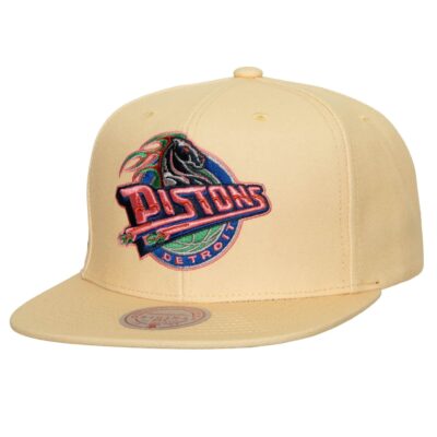 Mitchell-Ness-So-Fresh-Snapback-HWC-Detroit-Pistons-Hat