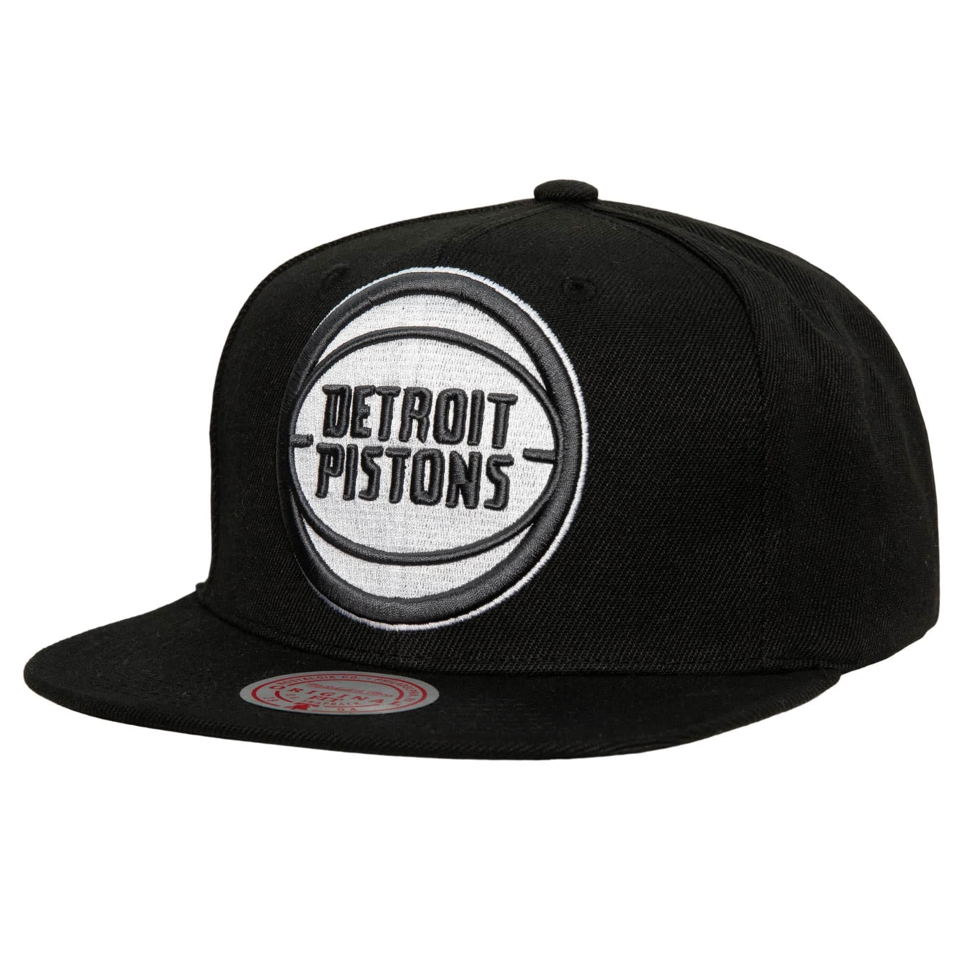 bejsbolka-mitchell-ness-xl-bwg-snapback-detroit-pistons-hat