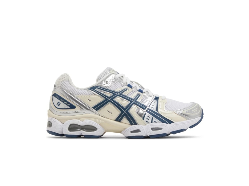 krossovki-wmns-asics-gel-nimbus-9-white-light-indigo