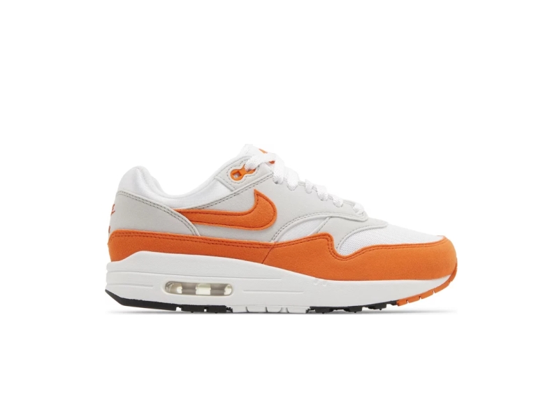 krossovki-wmns-nike-air-max-1-safety-orange