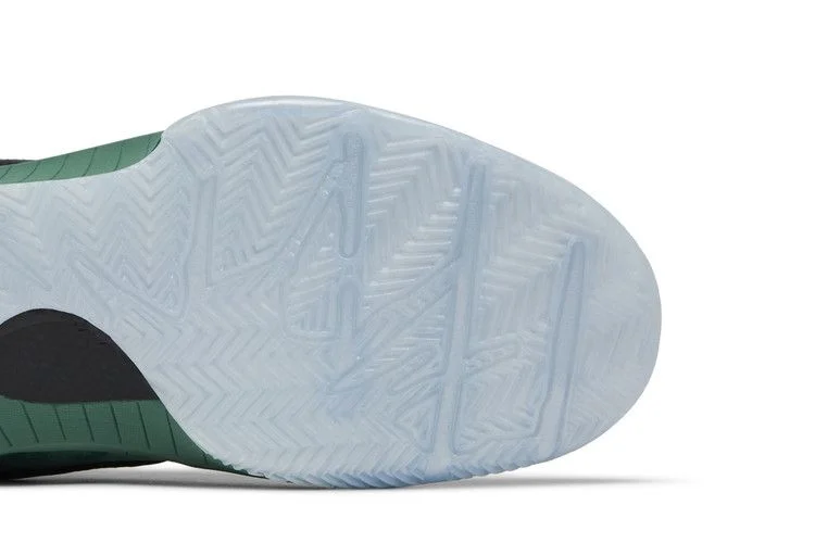 Кроссовки Nike Zoom Kobe 4 Protro 'Girl Dad'