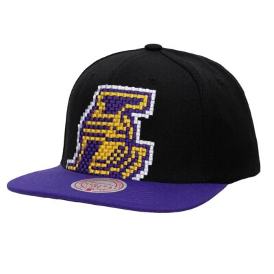 Mitchell-Ness-8-Bit-XL-Snapback-HWC-Los-Angeles-Lakers-Hat