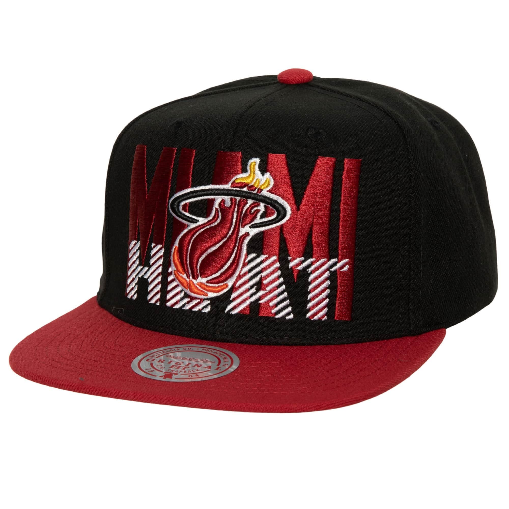 bejsbolka-mitchell-ness-cross-check-snapback-hwc-miami-heat-hat