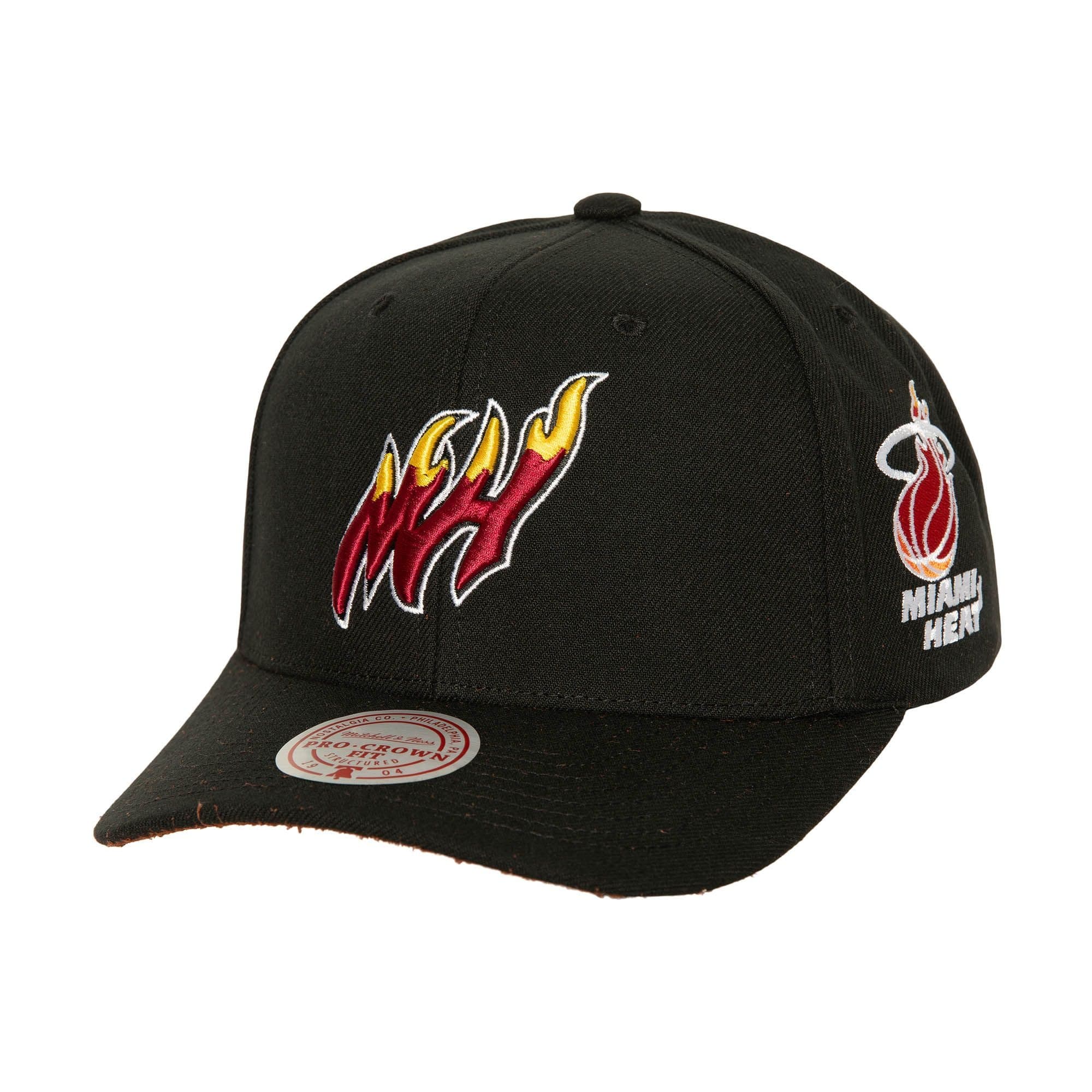 bejsbolka-mitchell-ness-icon-grail-pro-snapback-hwc-miami-heat-hat