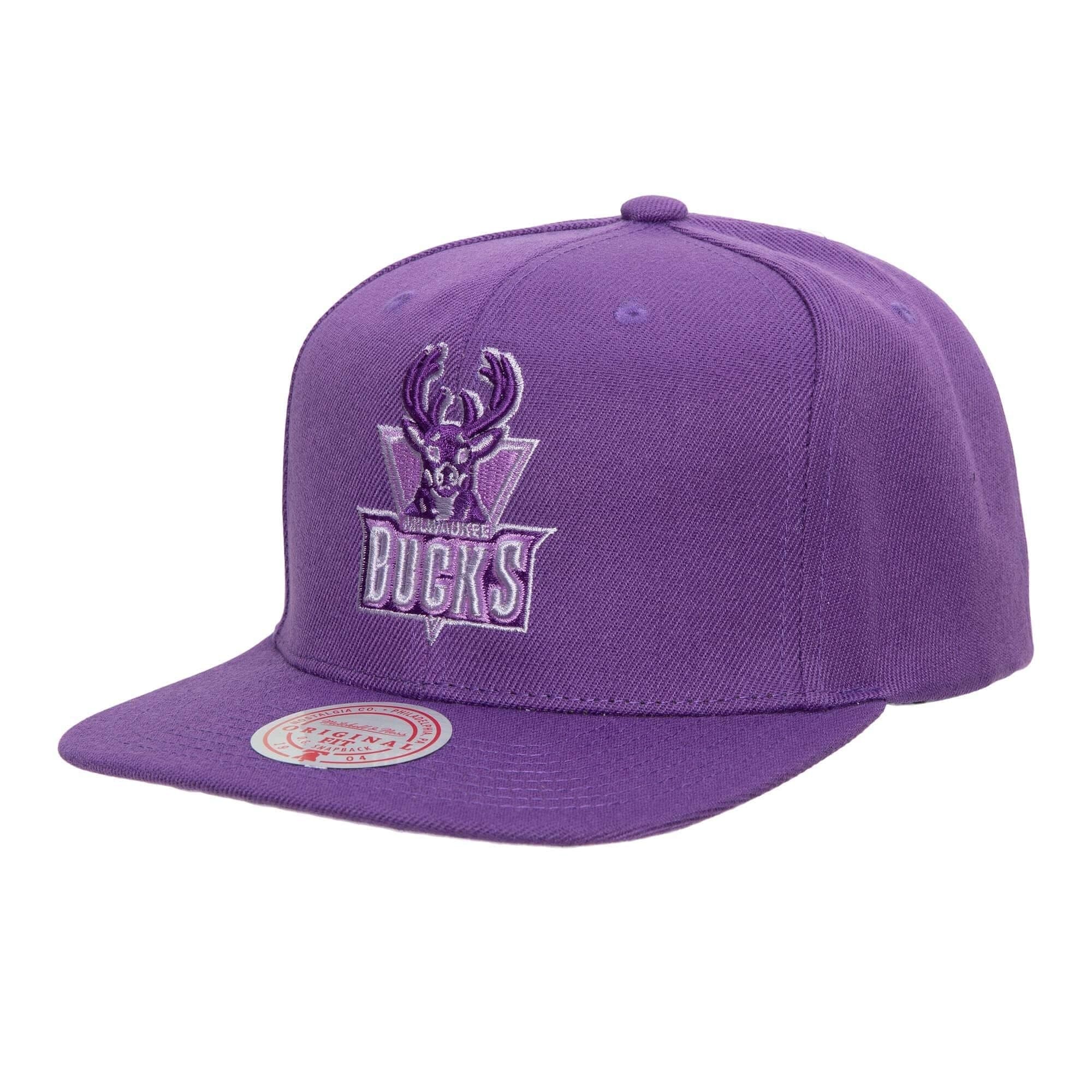 bejsbolka-mitchell-ness-monochromatic-snapback-hwc-milwaukee-bucks-hat