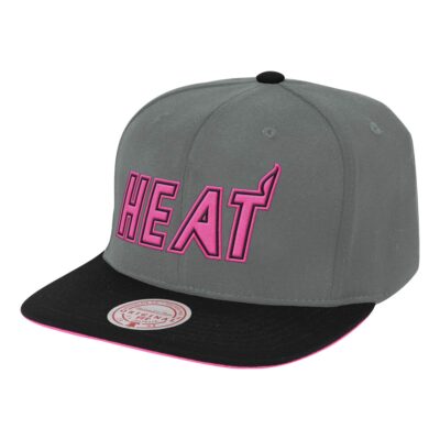Mitchell-Ness-Neon-Lights-Snapback-HWC-Miami-Heat-Hat