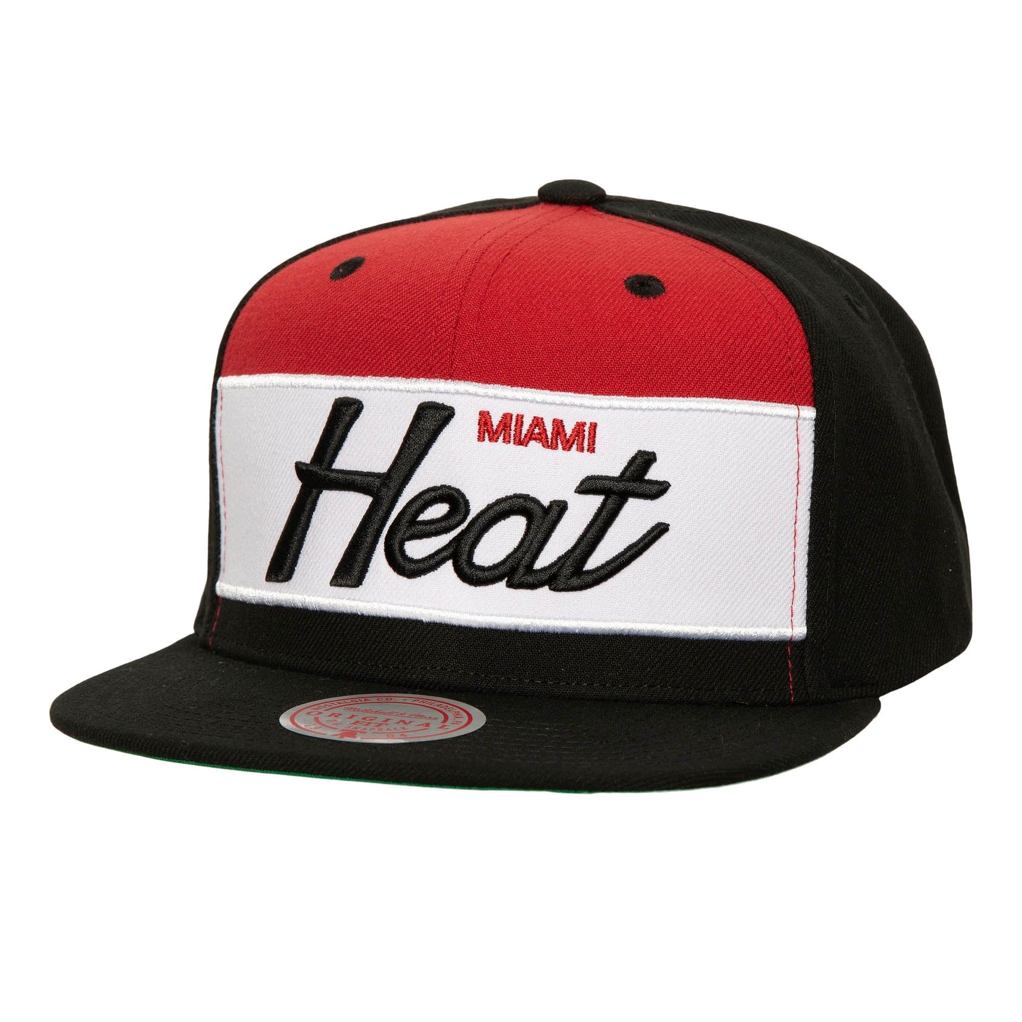 bejsbolka-mitchell-ness-retro-sport-snapback-hwc-miami-heat-hat