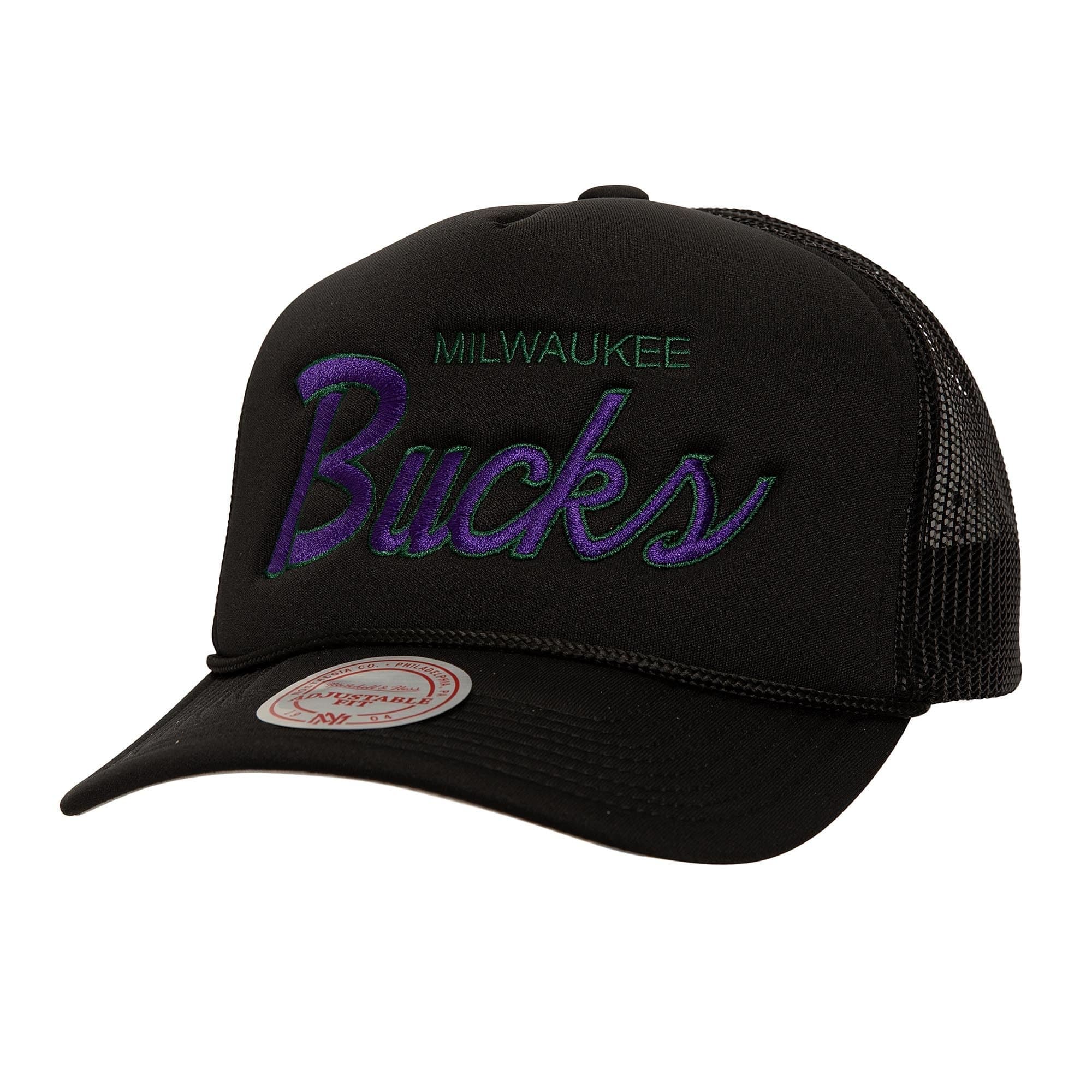 bejsbolka-mitchell-ness-script-trucker-hwc-milwaukee-bucks-hat