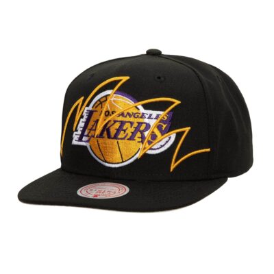 Mitchell-Ness-Shark-Bite-Snapback-Los-Angeles-Lakers-Hat