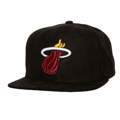 Mitchell-Ness-Sweet-Suede-Snapback-Miami-Heat-Hat