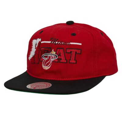 Mitchell-Ness-Varsity-Letter-Snapback-HWC-Miami-Heat-Hat