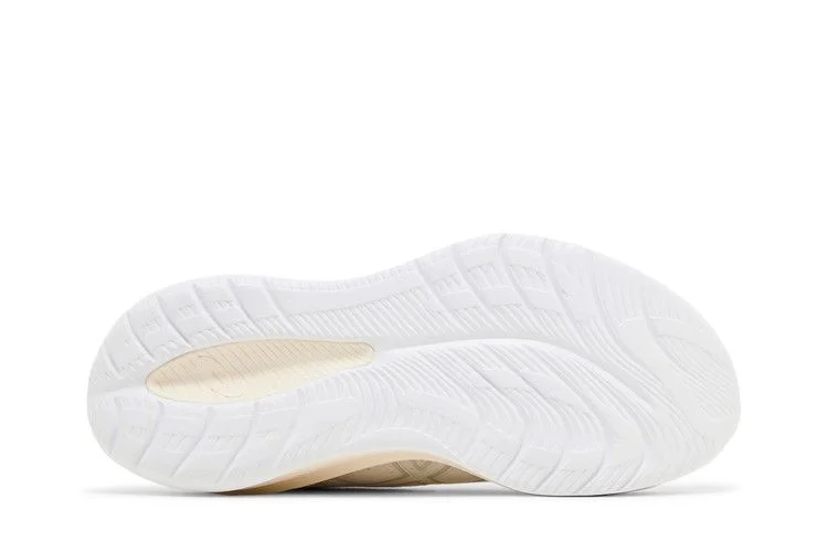 Кроссовки ASICS Wmns Gel Cumulus 26 'White Off White'