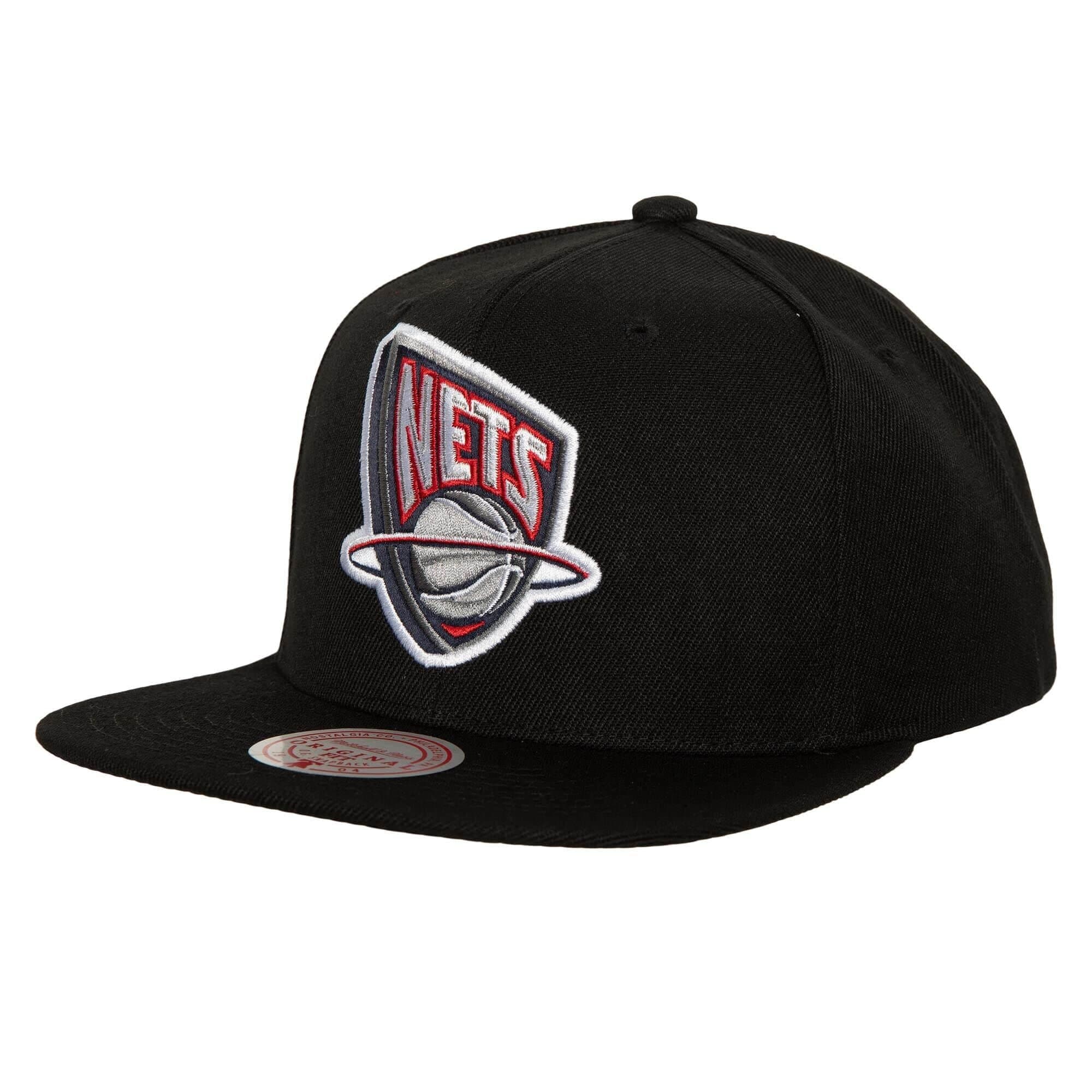 bejsbolka-mitchell-ness-satin-under-snapback-hwc-new-jersey-nets