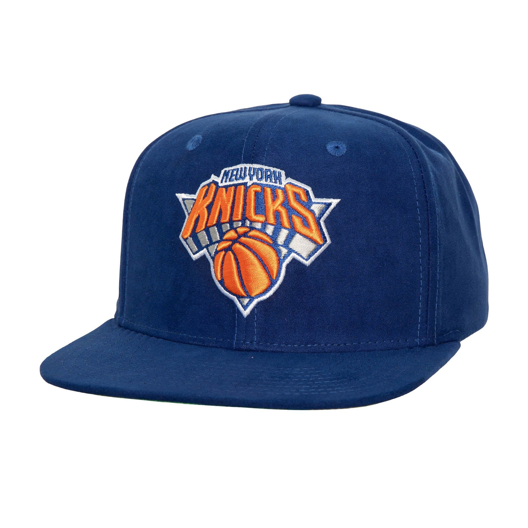 bejsbolka-mitchell-ness-sweet-suede-snapback-new-york-knicks