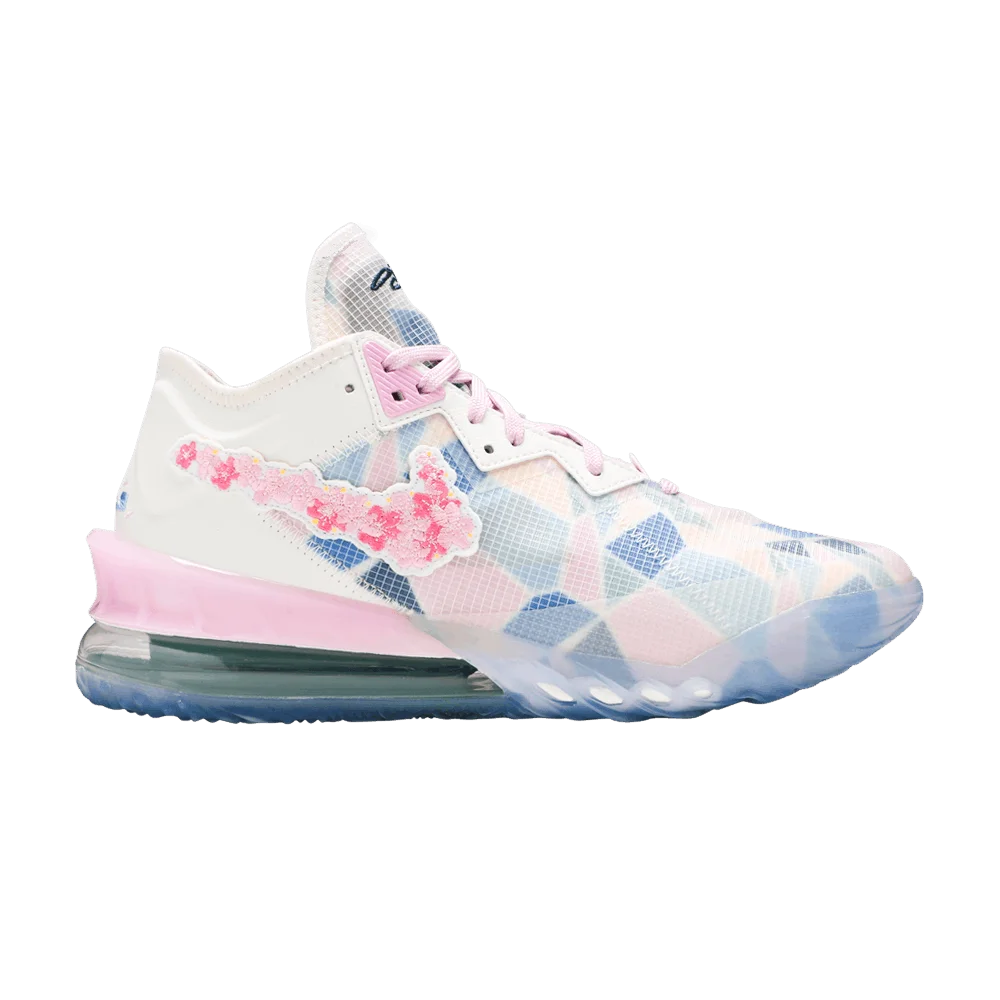 Кроссовки atmos x Nike LeBron 18 Low 'Sakura'