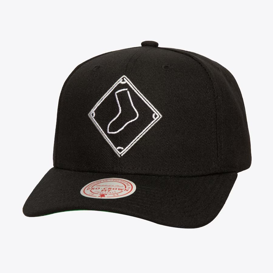 bejsbolka-mitchell-ness-black-chicago-white-sox-neon-logo-pro-crown-snapback-hat