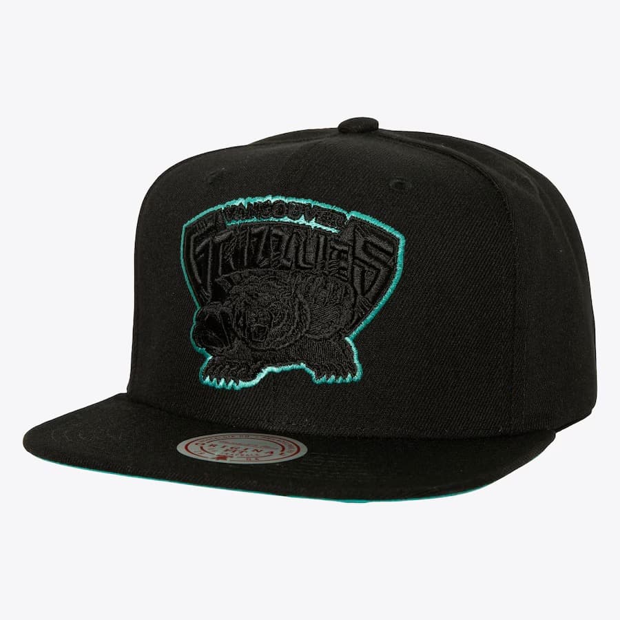 bejsbolka-mitchell-ness-black-vancouver-grizzlies-hardwood-classics-tc-bottoms-snapback-hat