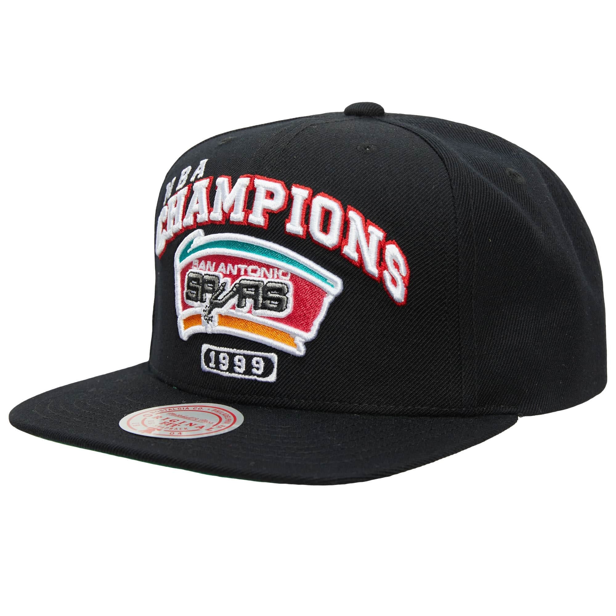 bejsbolka-mitchell-ness-champs-snapback-hwc-san-antonio-spurs