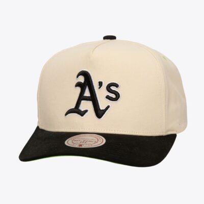 Mitchell & Ness Cream Oakland Athletics Overspray Pro Crown Snapback Hat