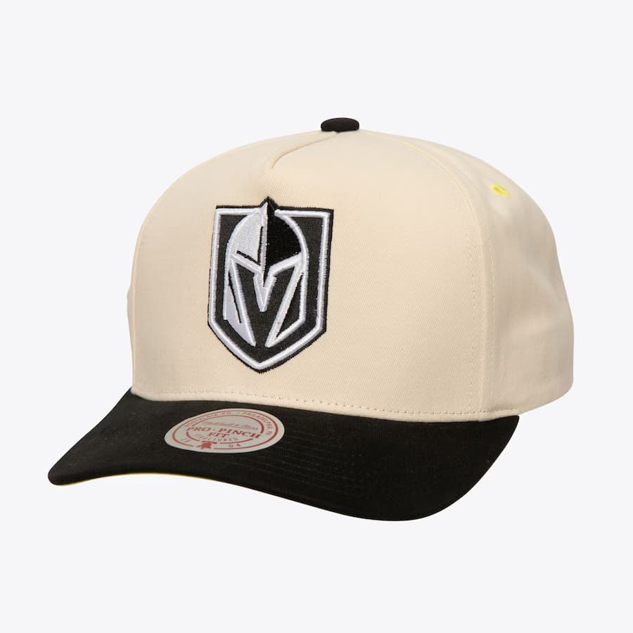 bejsbolka-mitchell-ness-cream-vegas-golden-knights-overspray-pro-crown-snapback-hat