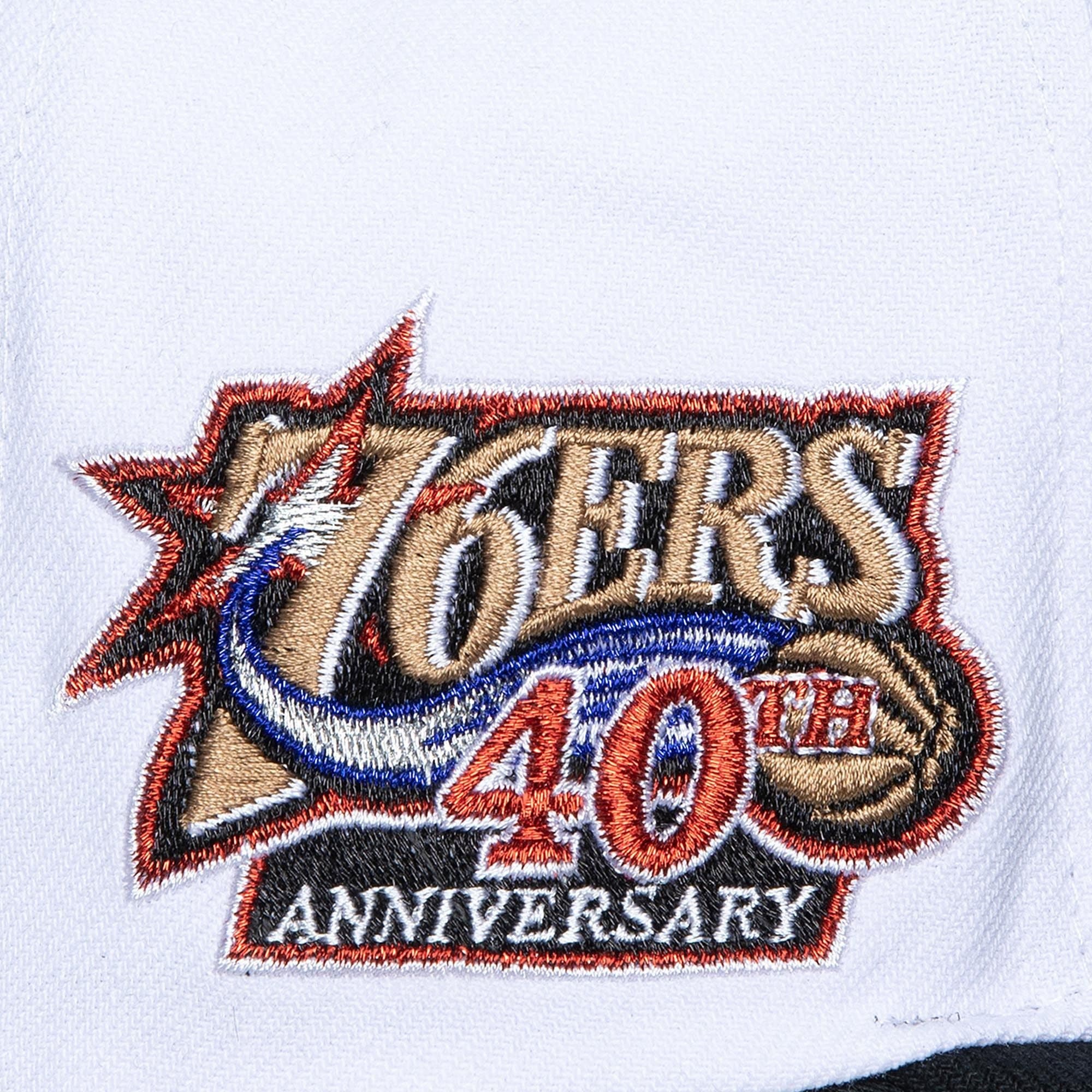 Бейсболка Mitchell & Ness Logo Shine Snapback HWC Philadelphia 76ers