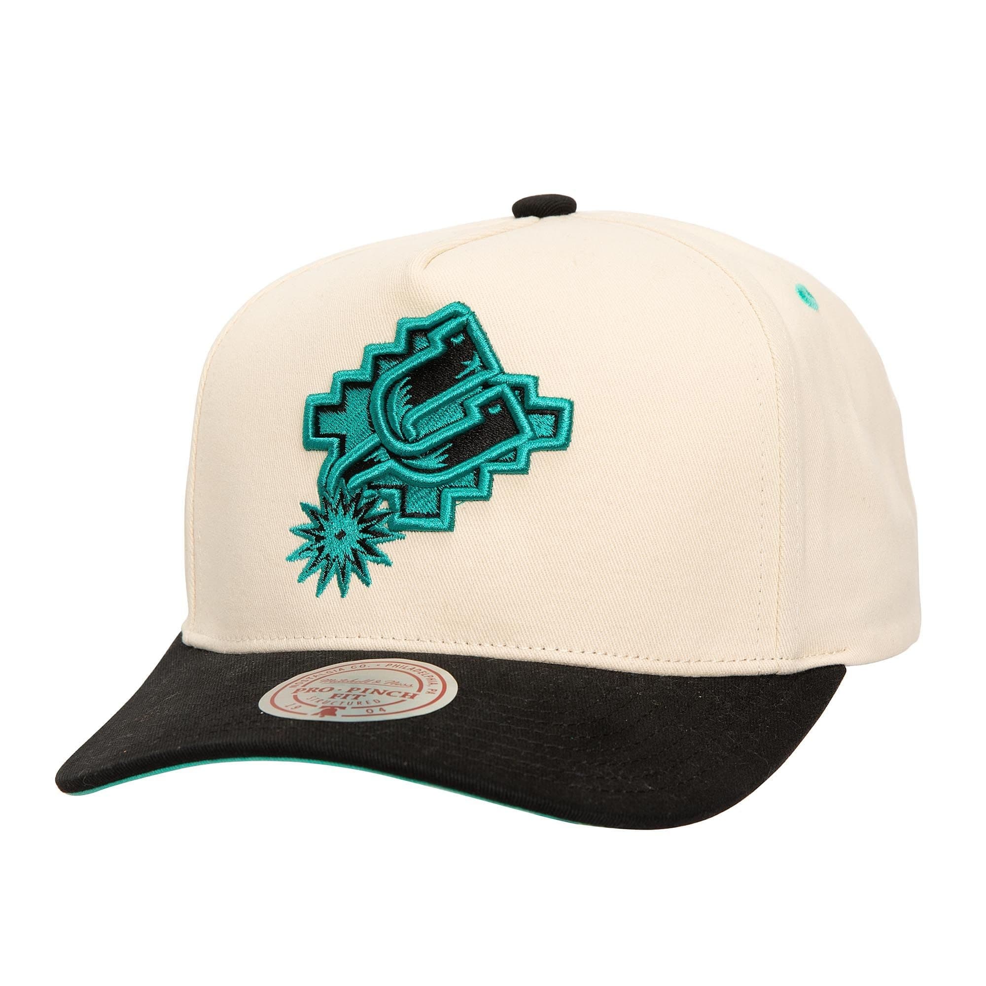 bejsbolka-mitchell-ness-overspray-pro-snapback-hwc-san-antonio-spurs